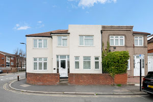 Photo 18- click for photo gallery